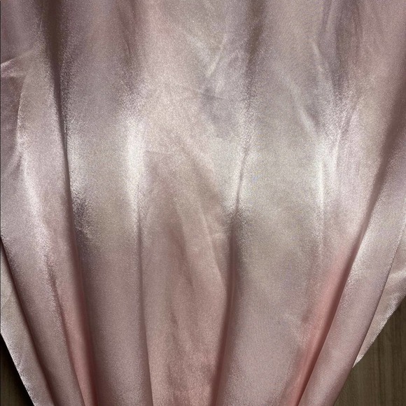 Adonna pink night robe. Size Large - Picture 7 of 7